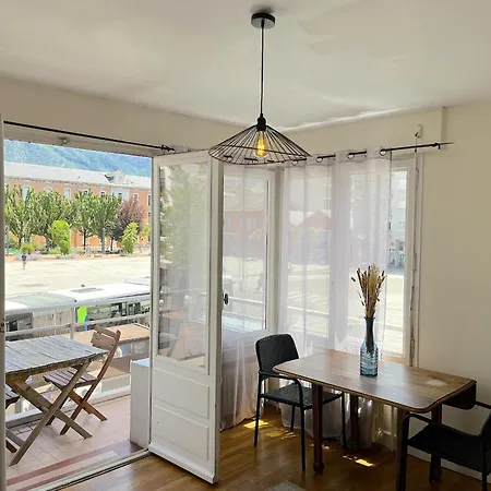 T3 Carnot Hyper Centre Apartment