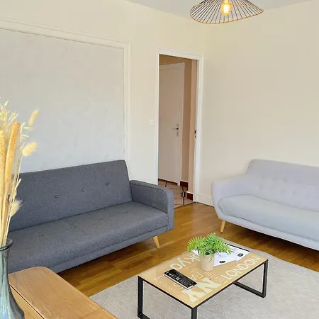 T3 Carnot Hyper Centre Apartment *